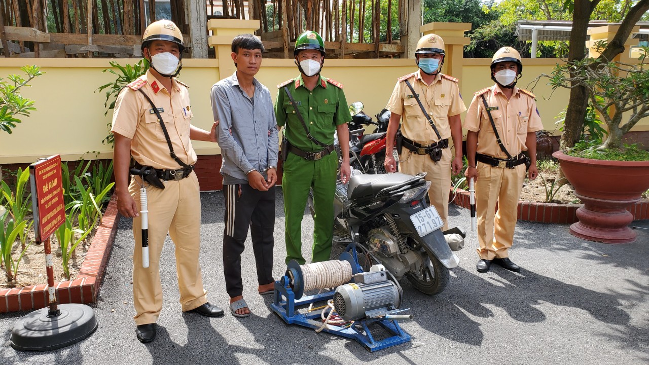 Đội Cảnh sát giao thông - trật tự Công an quận Hồng Bàng mưu trí truy bắt đối tượng trộm cắp